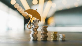 Bancos e Ações de Seguros