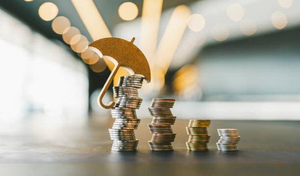 Bancos e Ações de Seguros